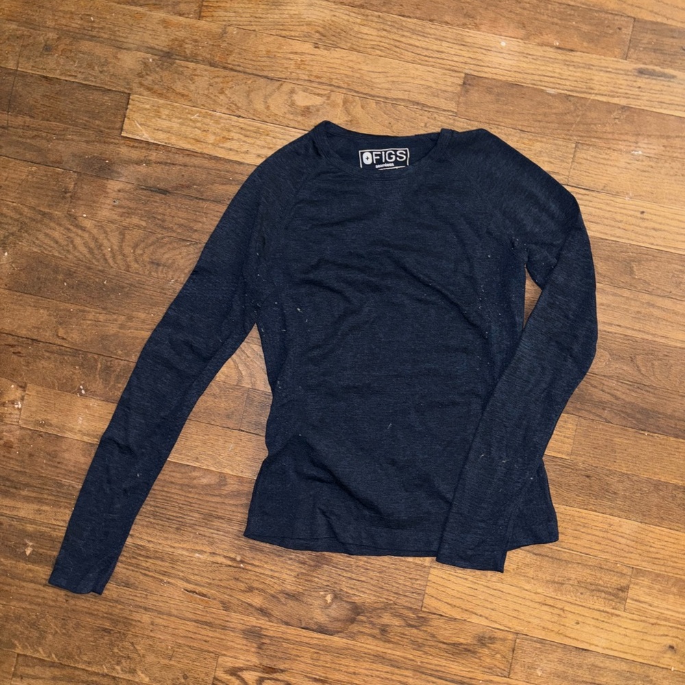 Figs Seamless Blue Top